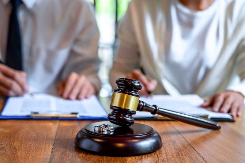 How-To Hire A Divorce Attorney